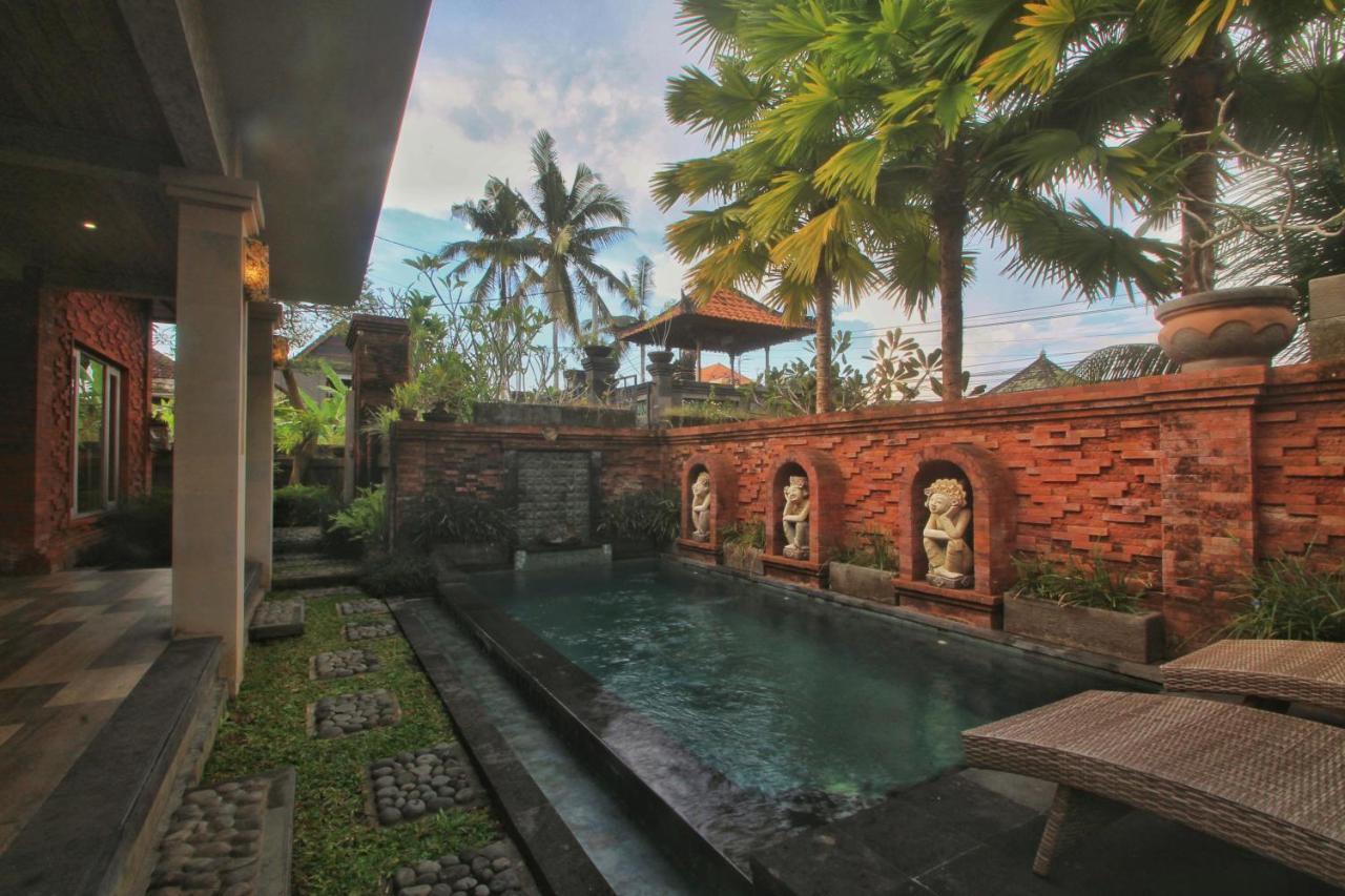 The Suci Sari Ubud Vila Exterior foto