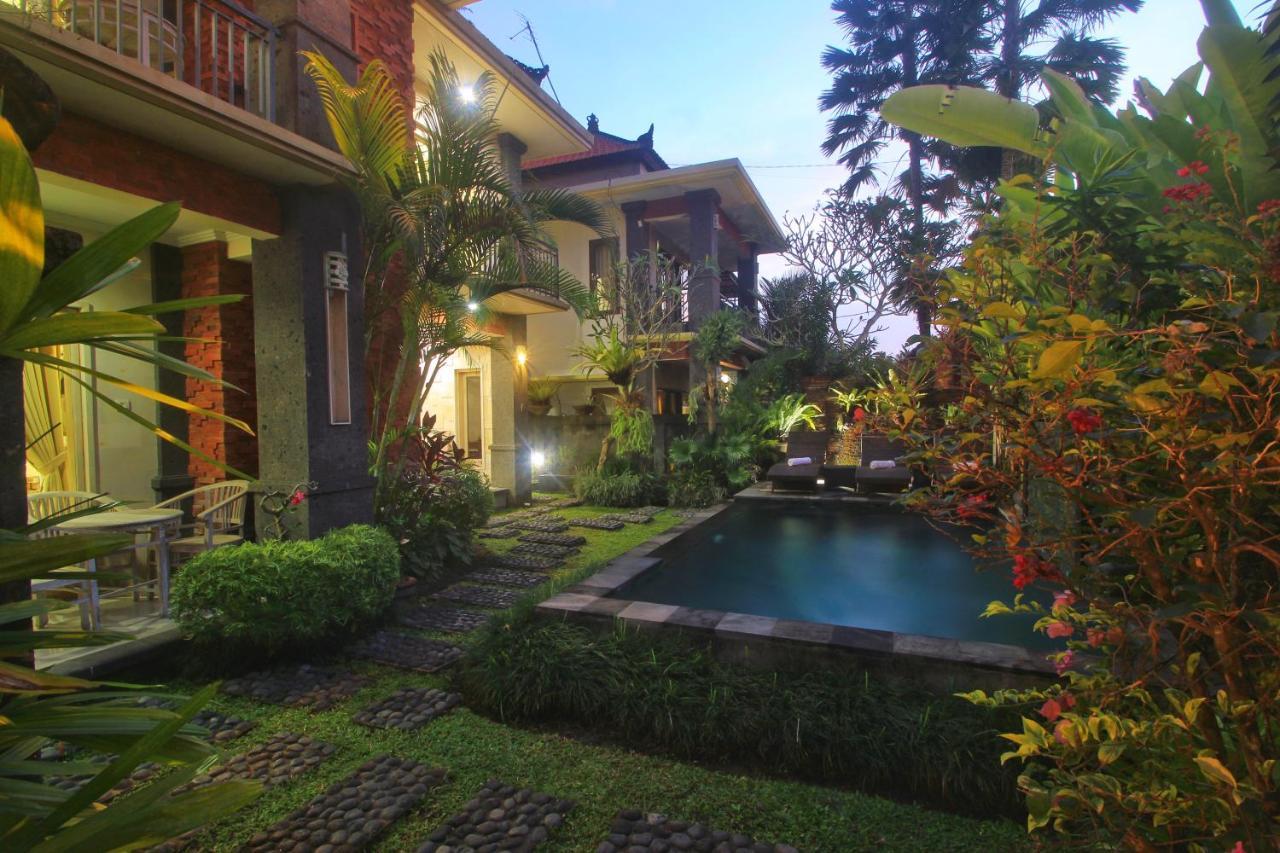 The Suci Sari Ubud Vila Exterior foto