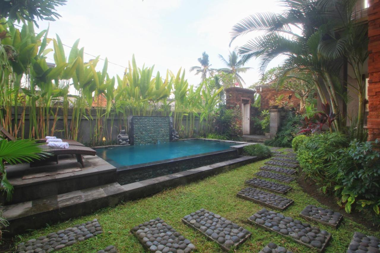 The Suci Sari Ubud Vila Exterior foto