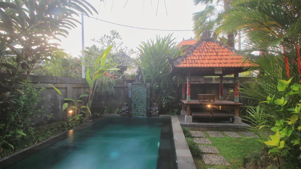 The Suci Sari Ubud Vila Exterior foto