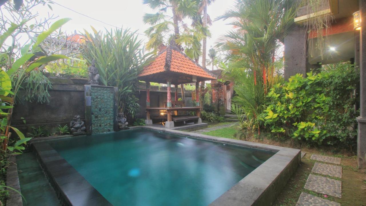 The Suci Sari Ubud Vila Exterior foto